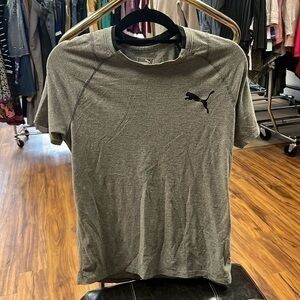 Men’s puma T-shirt, size small